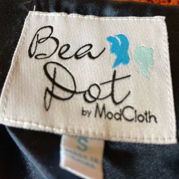 New & Dot by ModCloth fit and flare dress. - Picture 3 of 4